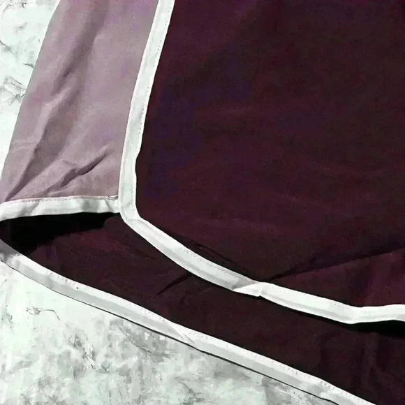 Reebok Racer Heritage Running Shorts size XL NWT - Picture 2 of 9